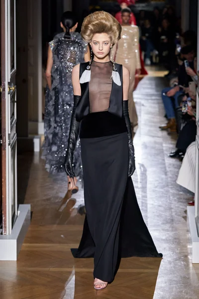 Look 38